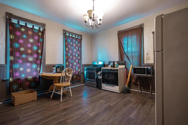 137 W Hadley St Unit 139, Milwaukee, WI 53212 - office area featuring wood finished floors and a chandelier