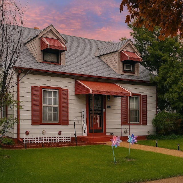 3861 N 41st St, Milwaukee, WI 53216 - bungalow-style house featuring a front yard