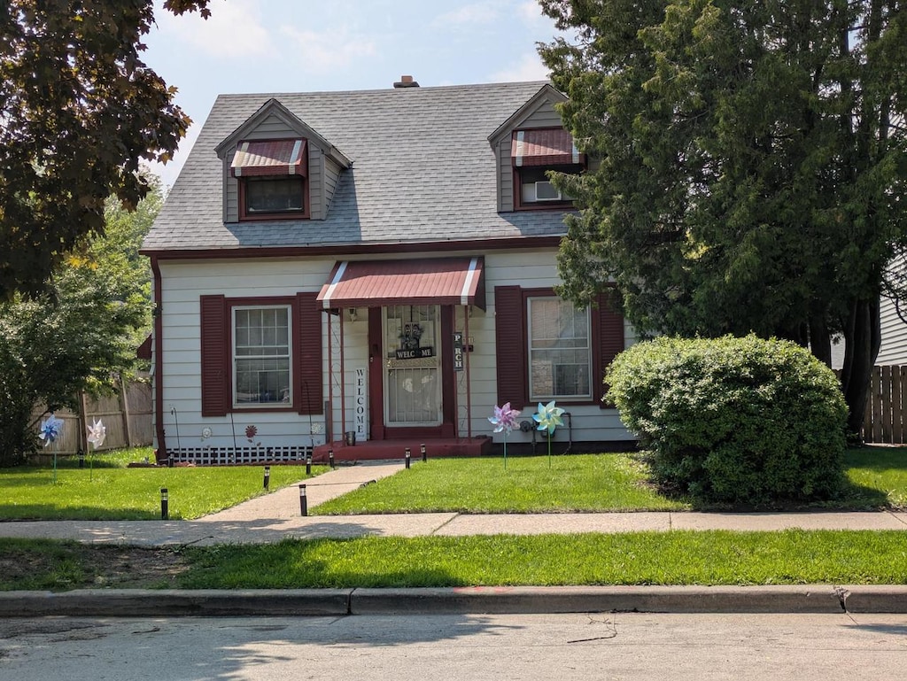 3861 N 41st St, Milwaukee, WI 53216 - view of front of property with a shingled roof