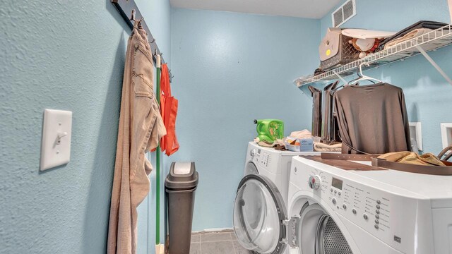 286 Ledgeview Ave, Fond Du Lac, WI 54935 - laundry room featuring washing machine and dryer