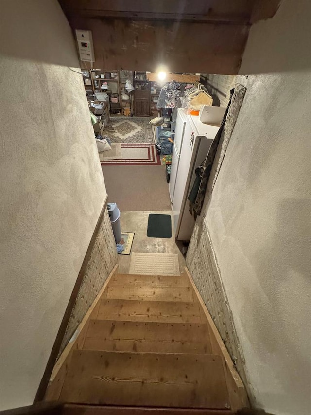 137 24th Ave, Monroe, WI 53566 - view of stairway