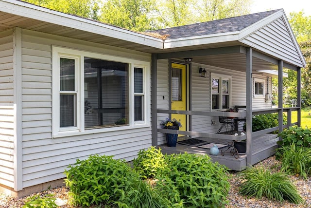 2946 Shadow Ln, Oshkosh, WI 54901 - view of porch