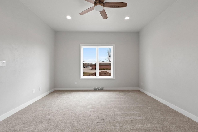 1925 Creekwood Ct, Manitowoc, WI 54220 - unfurnished room featuring carpet, a ceiling fan, recessed lighting, and baseboards