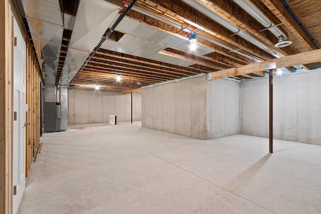 1925 Creekwood Ct, Manitowoc, WI 54220 - unfinished below grade area with heating unit