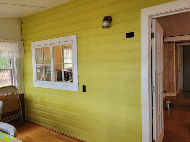 N9221 Sumac Ln, Gresham, WI 54128 - view of sunroom / solarium