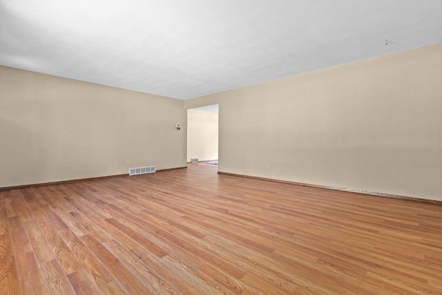 1636 S Driscoll St, Appleton, WI 54914 - unfurnished room with light wood-type flooring and baseboards