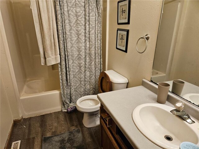 N7018/N7020 564th St, Menomonie, WI 54751