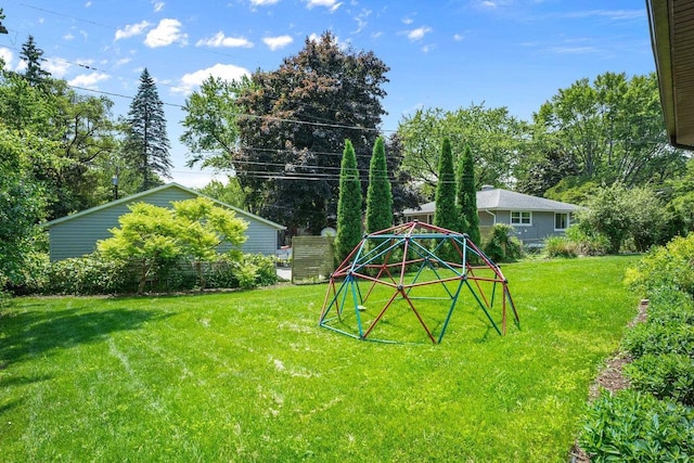 412 Frost Woods Rd, Monona, WI 53716 - view of grassy yard