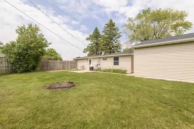 9219 Caddy Ln, Caledonia, WI 53108 - view of yard featuring central AC