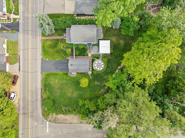 170 N Lakeshore Dr, Fontana, WI 53125 - drone / aerial view