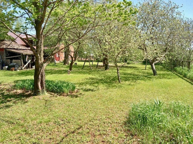 1657 N Elm Rd, Junction City, WI 54443 - view of yard