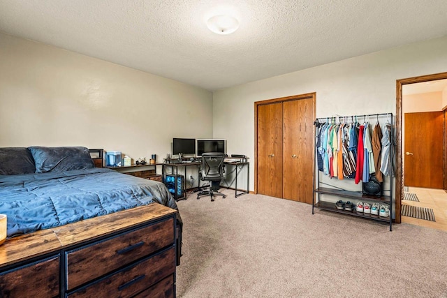 W4745 Briar Dr, Elkhorn, WI 53121 - carpeted bedroom featuring a desk and a textured ceiling