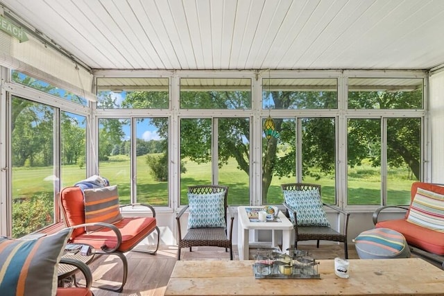 352 County Road B B, Fontana, WI 53125