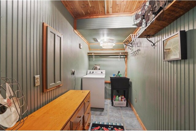 W11333 862nd St, River Falls, WI 54022 - laundry room with washer / dryer