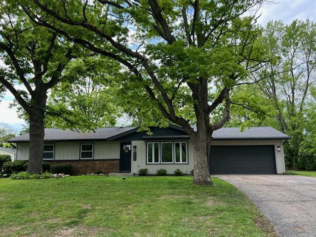 233 Inlet Shores Dr, Delavan, WI 53115 - single story home with a garage, driveway, and a front lawn