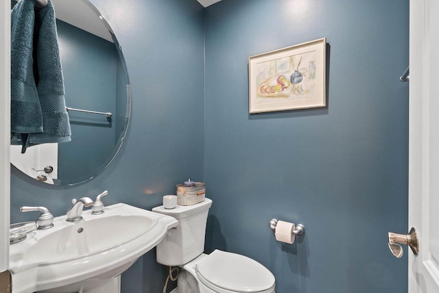 102 Abbey Ridge Ct Unit 102, Fontana, WI 53125 - half bath with a sink and toilet