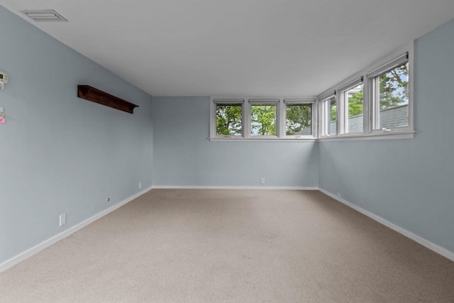 4080 Windermere Ln, Oshkosh, WI 54902 - carpeted spare room featuring baseboards