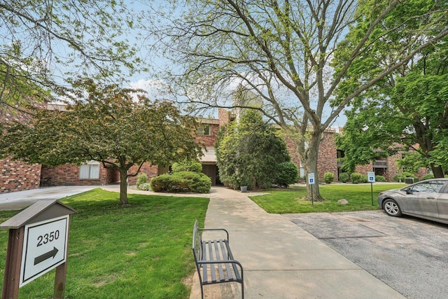 2350 Good Hope Rd Unit 156, Glendale, WI 53209 - view of front of property featuring a front lawn