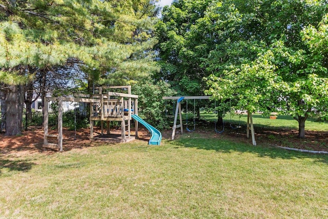 146 Old Orchard Ln, Neenah, WI 54956 - view of yard