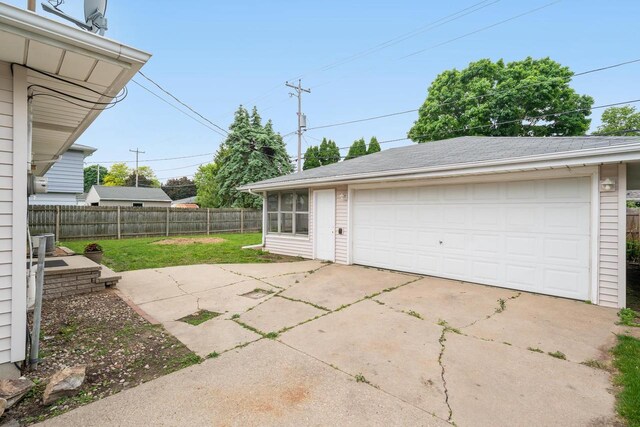 1500 E Lindbergh St, Appleton, WI 54911 - view of detached garage