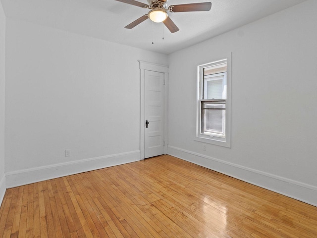 2544 N 35th St Unit 2546, Milwaukee, WI 53210 - unfurnished room featuring baseboards, light wood-style flooring, and a ceiling fan