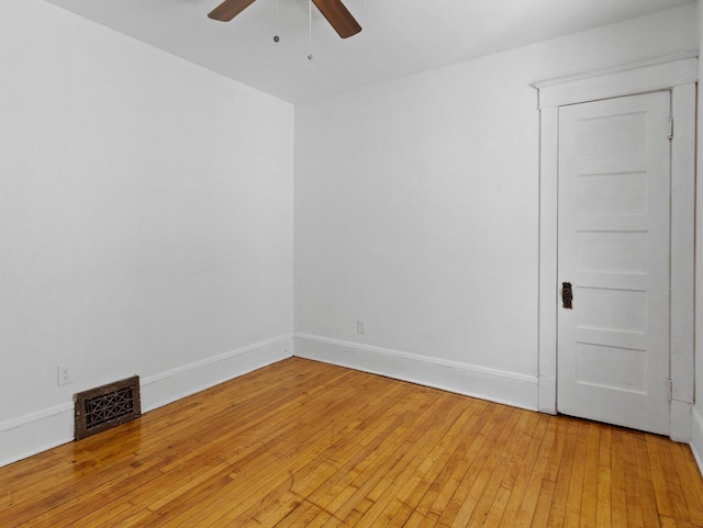 2544 N 35th St Unit 2546, Milwaukee, WI 53210 - empty room featuring ceiling fan, light wood-style floors, and baseboards