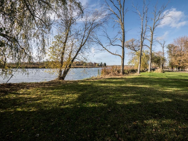 8428 Fox River Rd, Waterford, WI 53185 - water view