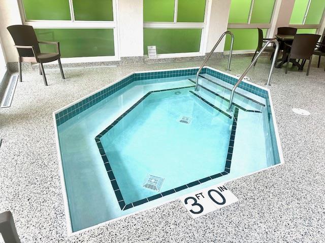 7741 State Highway 42 Unit 105, Egg Harbor, WI 54209 - view of pool featuring a swimming pool
