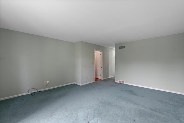10109 N Gettysburg Ct, Mequon, WI 53092 - unfurnished room with carpet flooring
