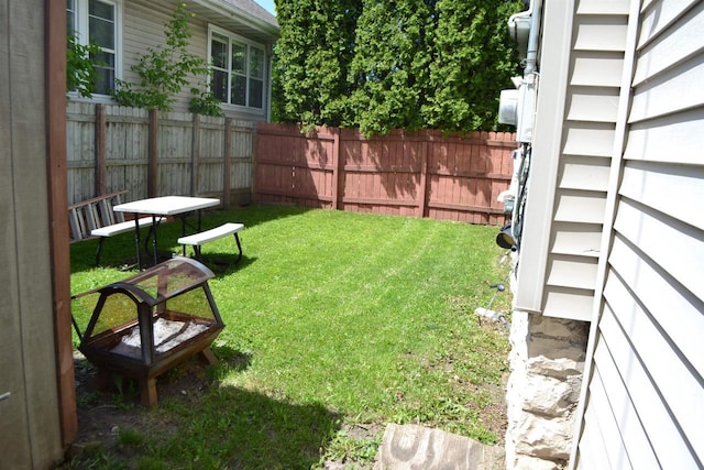 355 N Main St, Fond Du Lac, WI 54935 - view of yard