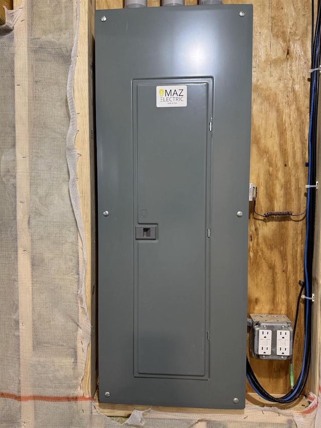 1511 16th Ave, Monroe, WI 53566 - utility room featuring electric panel