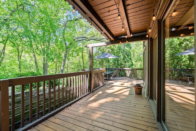 840 Woodland Ct Unit Ee-1, Fontana, WI 53125 - deck featuring outdoor dining area