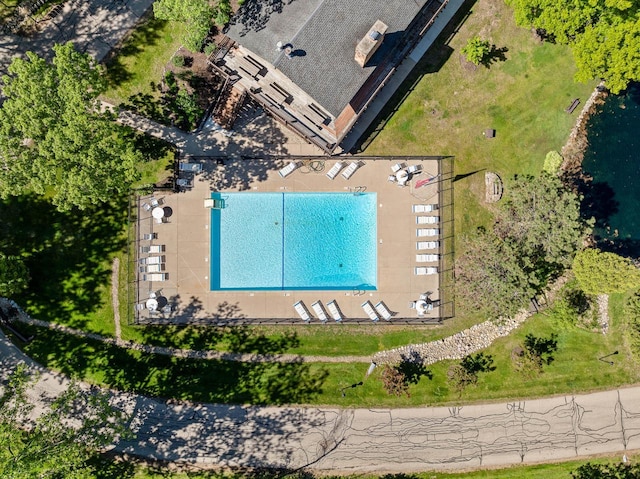 840 Woodland Ct Unit Ee-1, Fontana, WI 53125 - bird's eye view of a pool