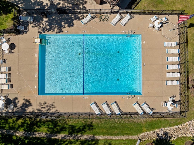 840 Woodland Ct Unit Ee-1, Fontana, WI 53125 - bird's eye view of a pool