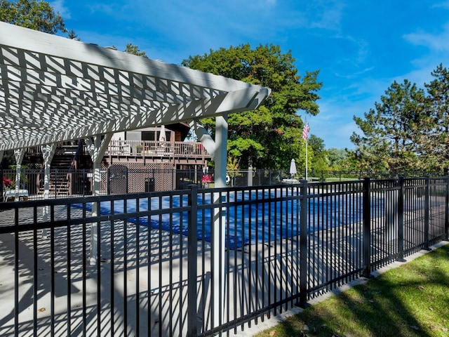 840 Woodland Ct Unit Ee-1, Fontana, WI 53125 - view of community pool