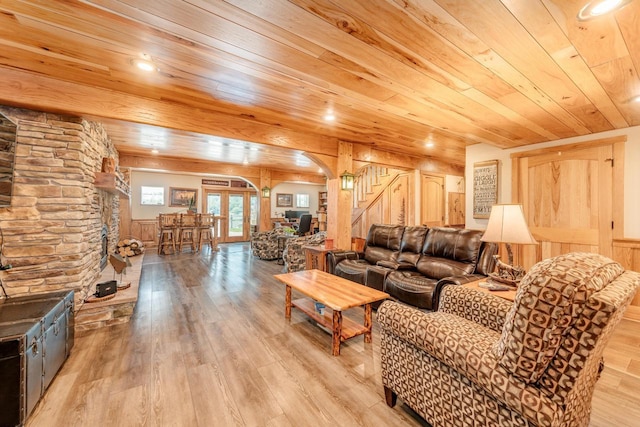 5420 W Peninsula Dr, Waterford, WI 53185 - living room with wooden ceiling, arched walkways, light wood-type flooring, and recessed lighting
