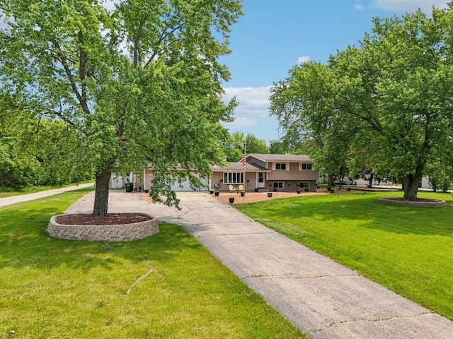 8845 388th Ave, Burlington, WI 53105 - view of community with curved driveway and a yard