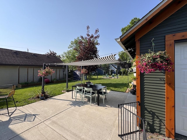 405 W Washington St, Waterford, WI 53185 - view of patio / terrace featuring outdoor dining area