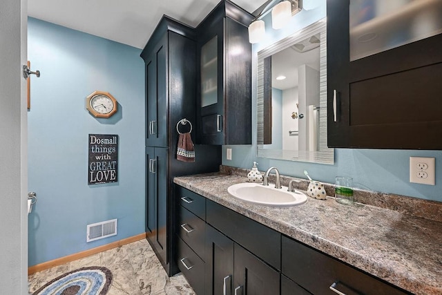 7129 S County Road Jj, Bancroft, WI 54921 - full bathroom featuring vanity and baseboards