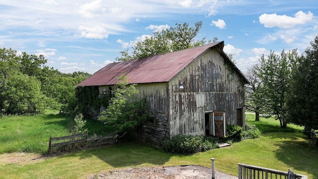 7129 S County Road Jj, Bancroft, WI 54921 - view of barn featuring a lawn