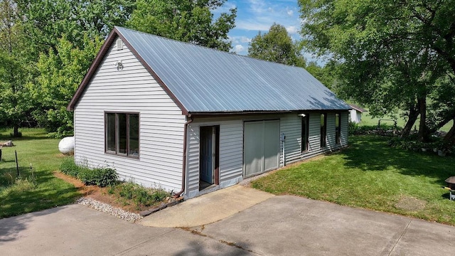 7129 S County Road Jj, Bancroft, WI 54921 - view of garage