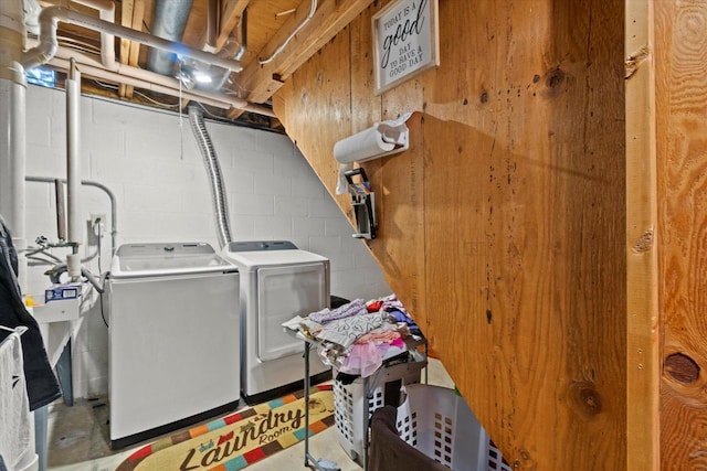 3433 Illinois St, Mount Pleasant, WI 53405 - laundry area featuring separate washer and dryer