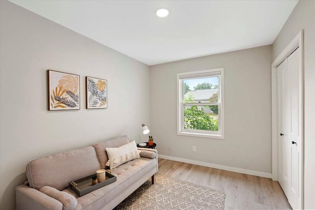 1109 Mckenna Blvd Unit G, Madison, WI 53719 - sitting room featuring light wood-type flooring and recessed lighting