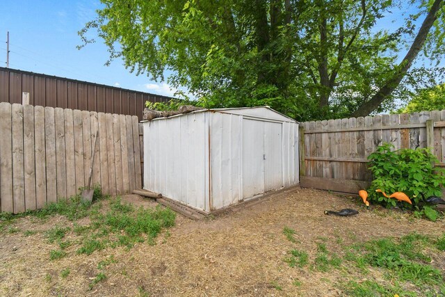324 N Lincoln Ave, Beaver Dam, WI 53916 - view of shed with a fenced backyard