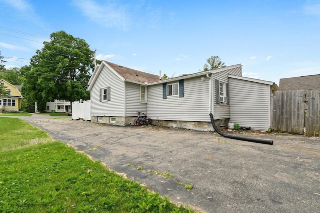 324 N Lincoln Ave, Beaver Dam, WI 53916 - rear view of house