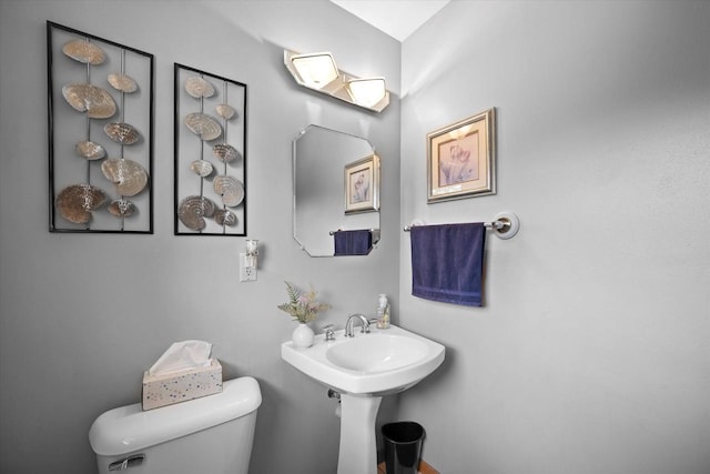 7101 W Tripoli Ave, Milwaukee, WI 53220 - bathroom with toilet