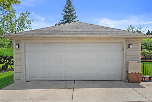 7101 W Tripoli Ave, Milwaukee, WI 53220 - view of detached garage