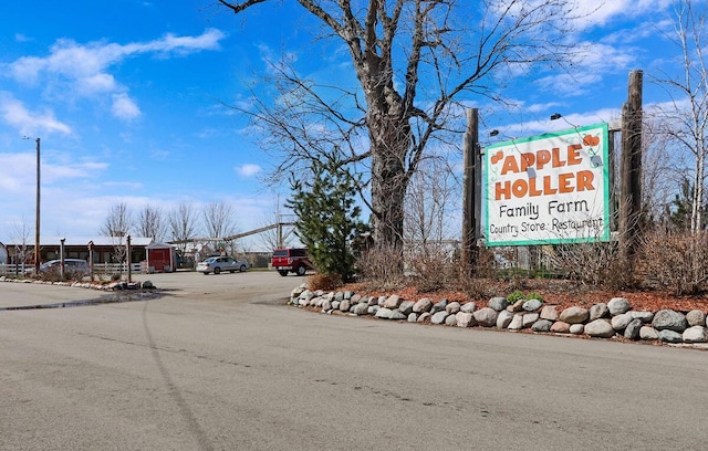 1120 58th Rd, Union Grove, WI 53182 - view of asphalt street