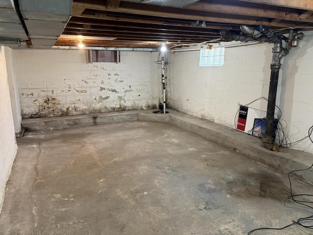 230 Park Ave, Wisconsin Rapids, WI 54495 - view of below grade area