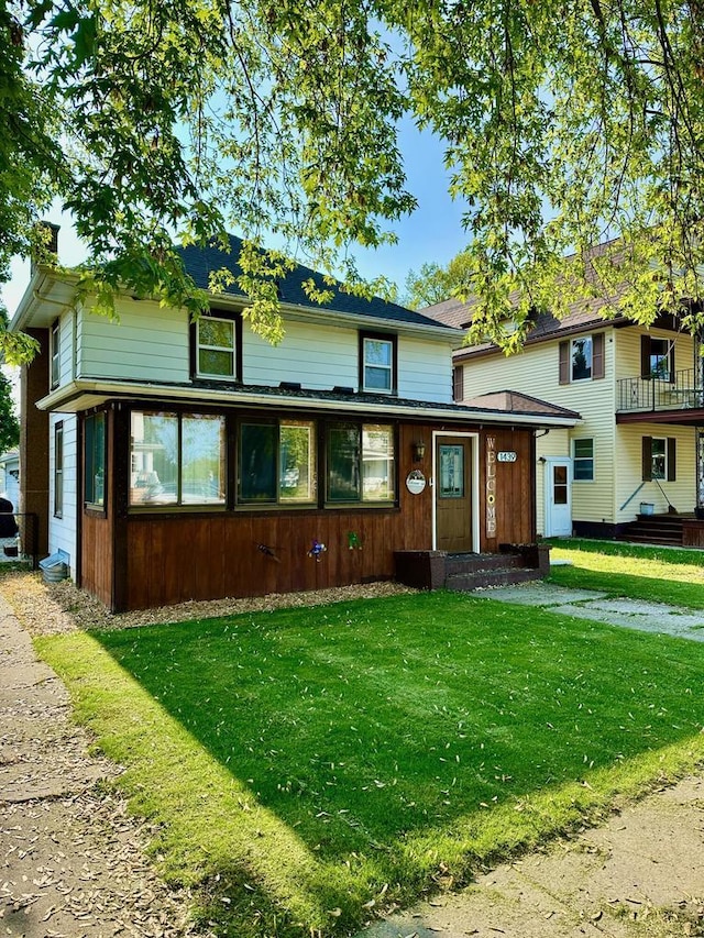 1439 Parkview Dr, Kewaskum, WI 53040 - view of front of property featuring a front yard